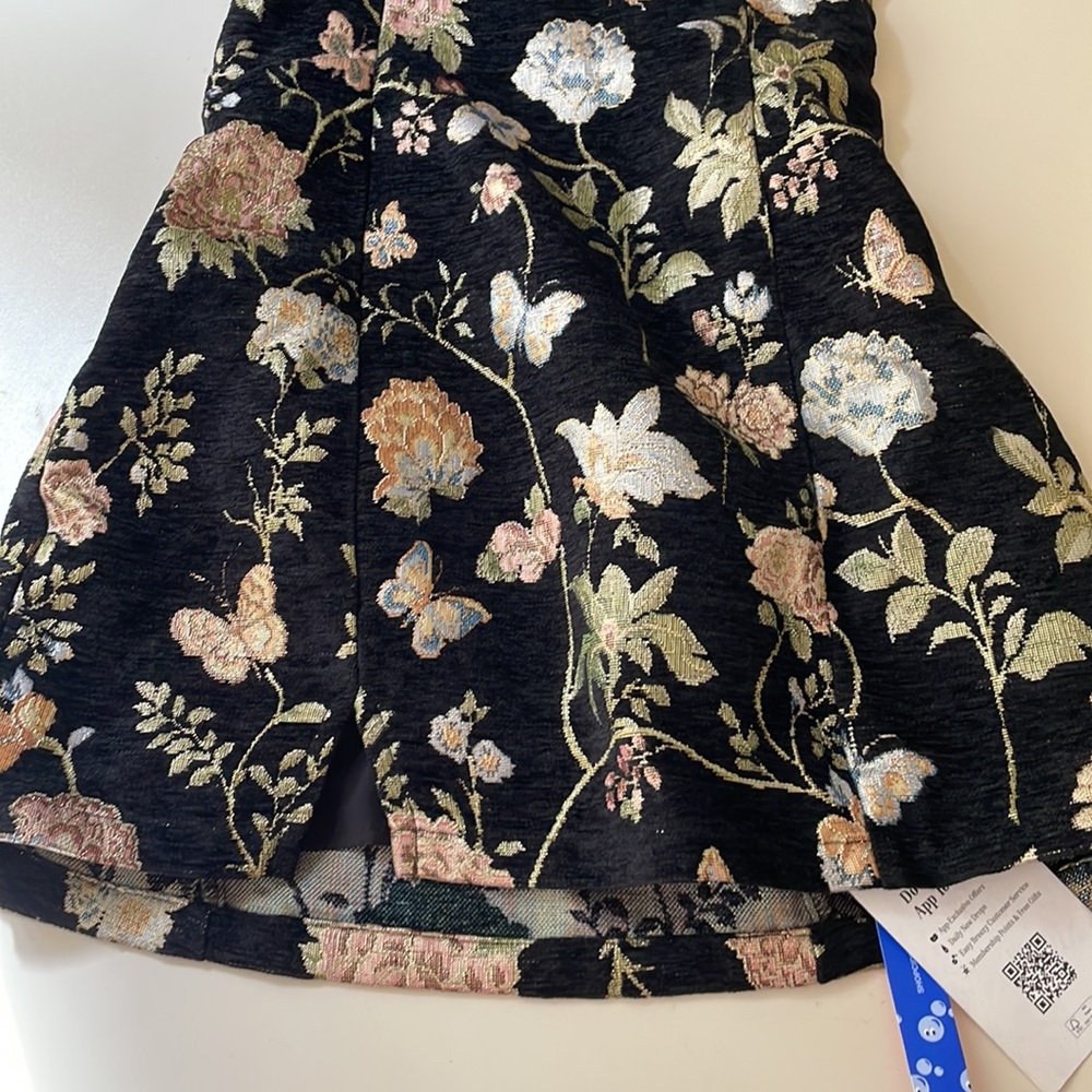 Black Floral Strapless Mini Dress - Picture 4 of 7